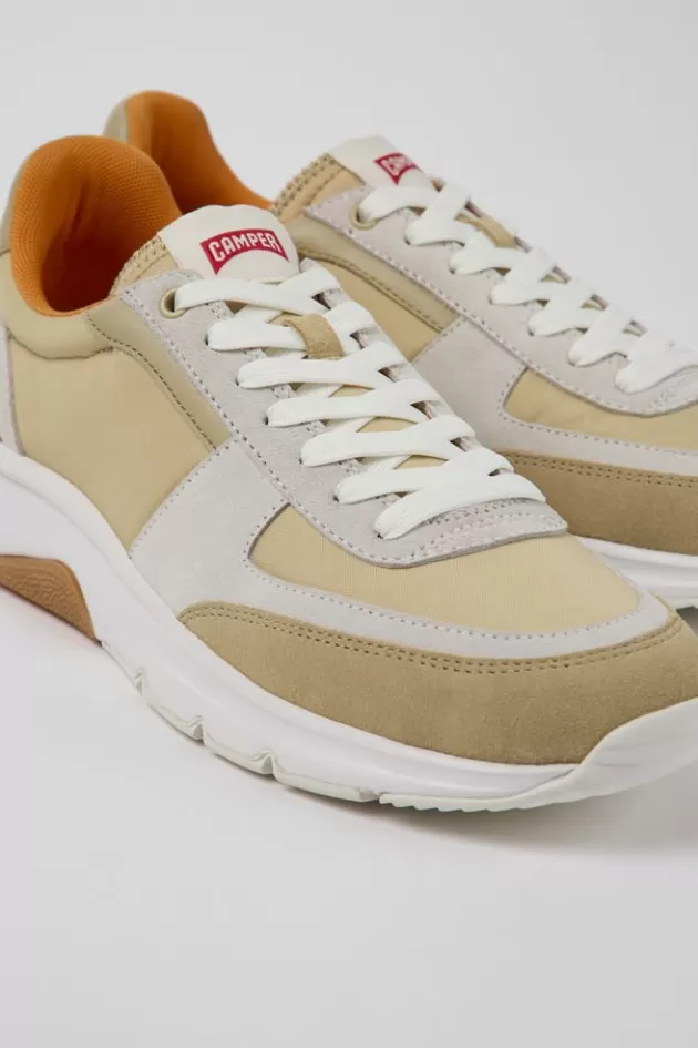 Online Camper Beige En Witte Nubuck Herensneakers