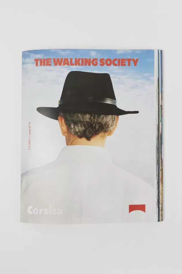 Hot Camper Het Tijdschrift The Walking Society